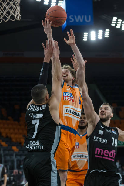 在联赛竞争 在联赛竞争